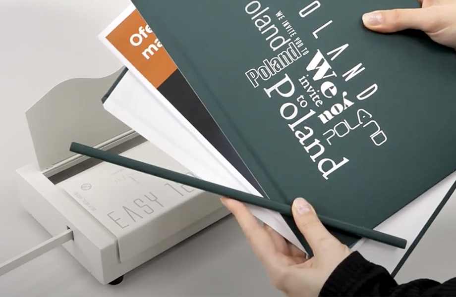 Dokumenty oprawione za pomocą bindownicy OPUS EASY 120 