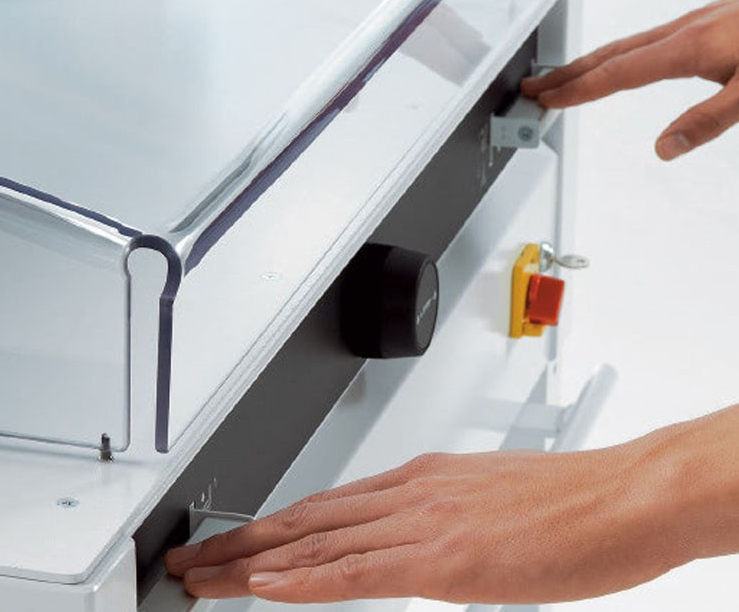 System przycisków bezpieczeństwa w gilotynie do formatu A3 IDEAL 4855