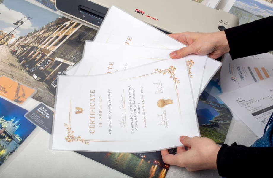 Zalaminowane certyfikaty 