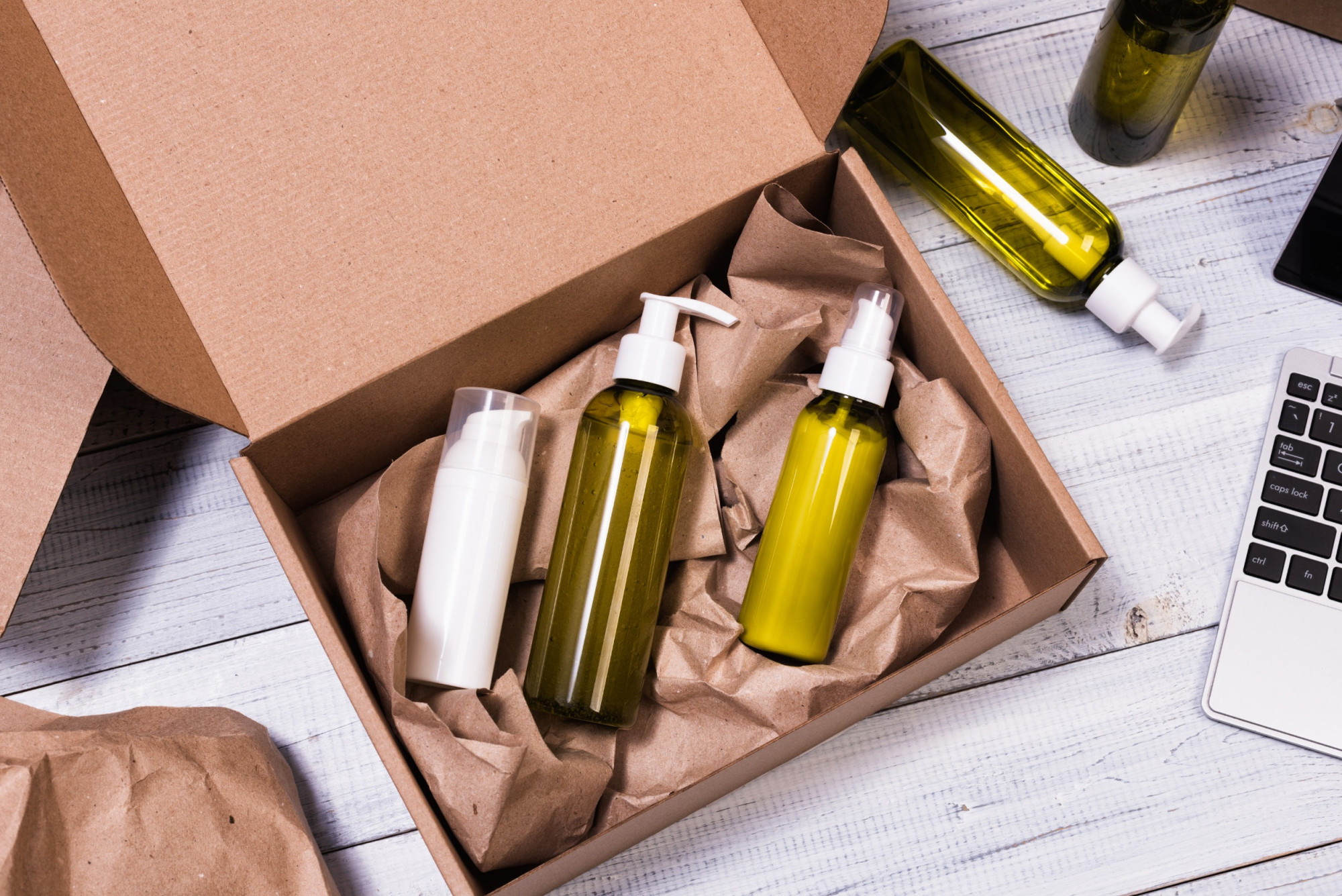 Paczka z wypełniaczami papierowymi