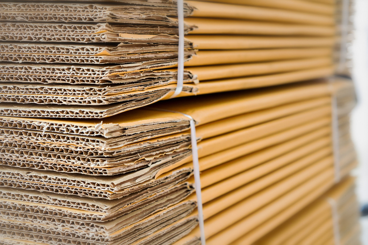  Corrugated cardboard for the production of cartons