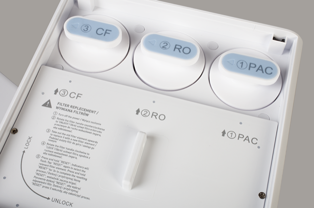 Wkłady filtracyjne w dystrybutorze Miraqua