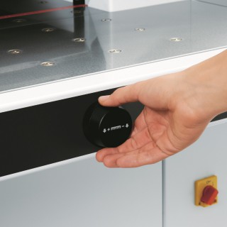 Gilotyna elektryczno-hydrauliczna - IDEAL 5560 LT