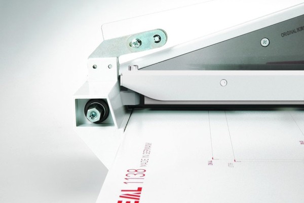 Zawias mocowania ostrza w IDEAL 1138