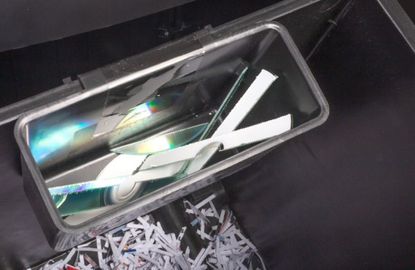 Niszczarka - OPUS TS 2215 CD / 4 x 38 mm Niszczarka